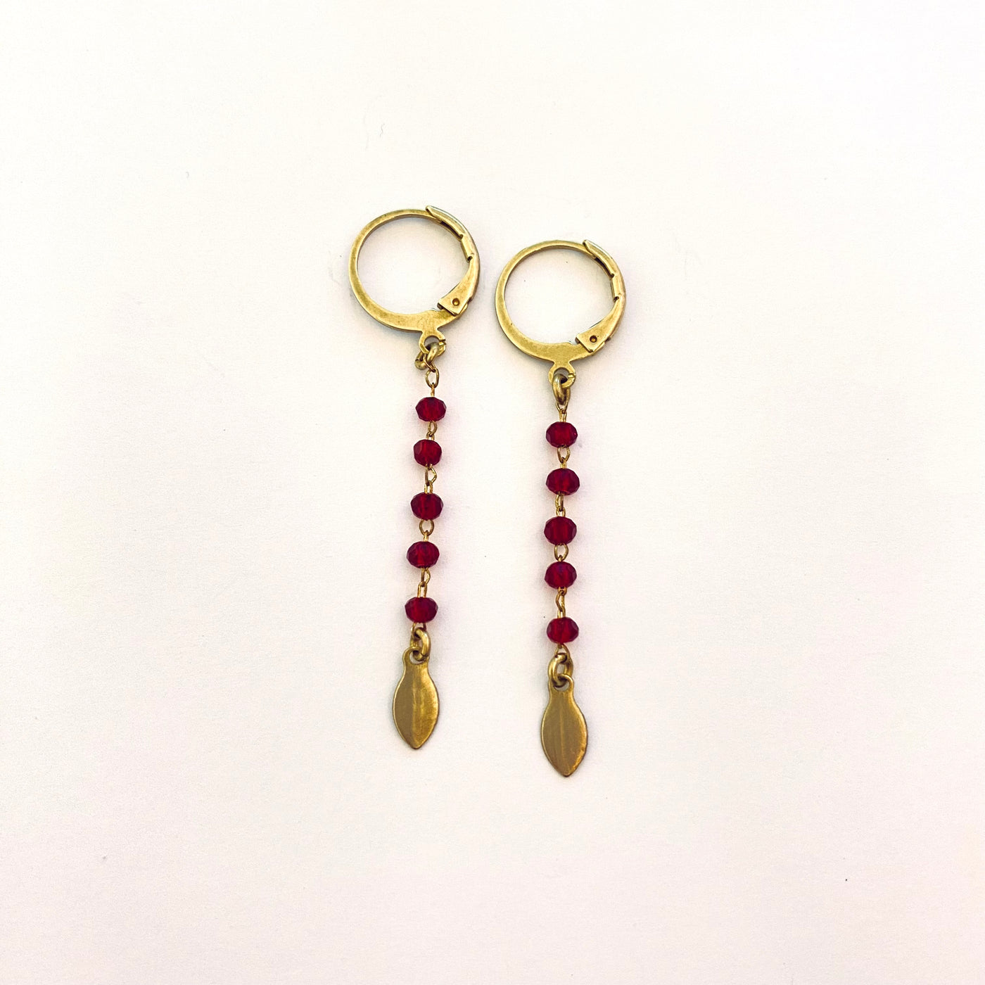 INES - Garnet brass earrings