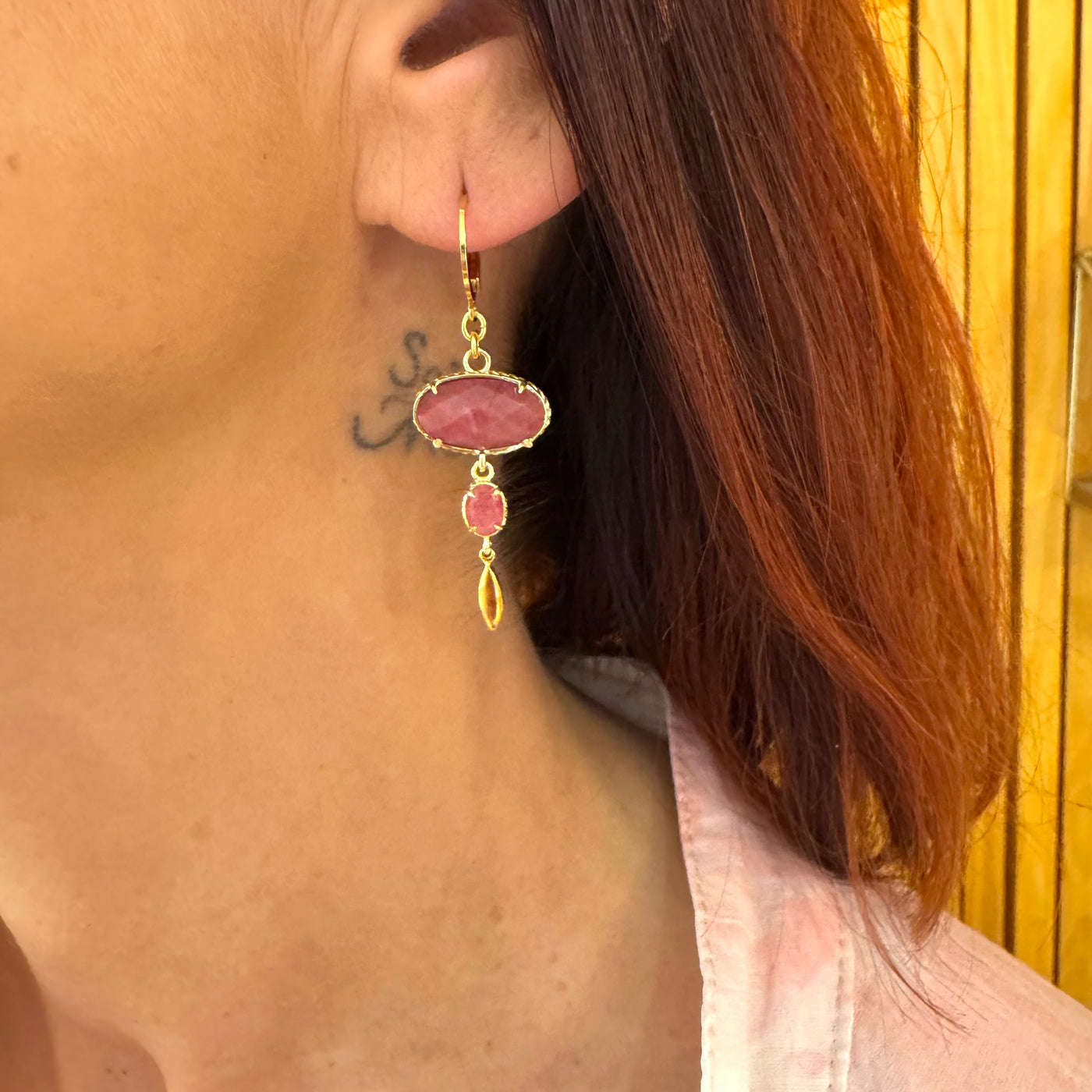 EMY - Boucles en plaqué or rose fuchsia