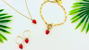 Emma Pill | Fine and waterproof jewelry handmade in Marseille